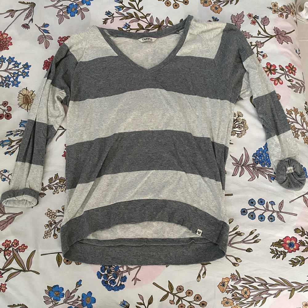 TNA Quarter Sleeve Lounge shirt